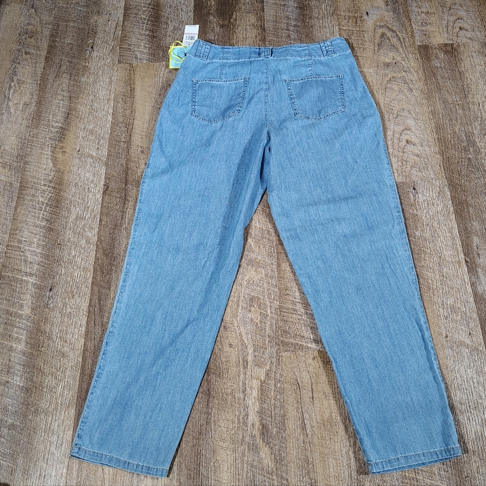 CeCe Pleated Tie Waist Cropped Denim Pants Womens Size 6 NWT - Picture 8 of 9